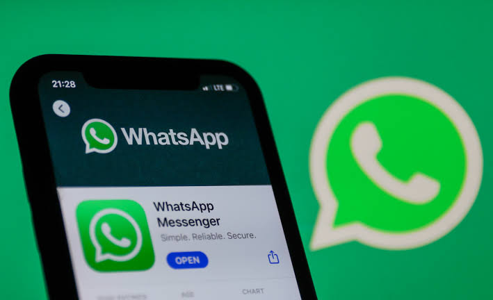 Secretly read WhatsApp mesages in 2022